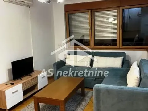 Rent, two bedroom apartment, 55m², Kalenić Pijaca, Vračar Sve Podlokacije - image 3
