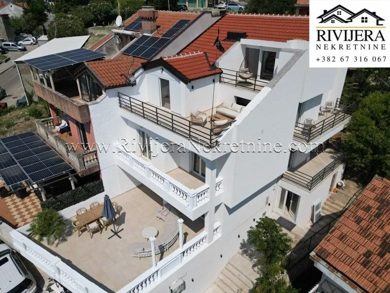 Prodaja, kuća, 294m², Centar, Herceg Novi