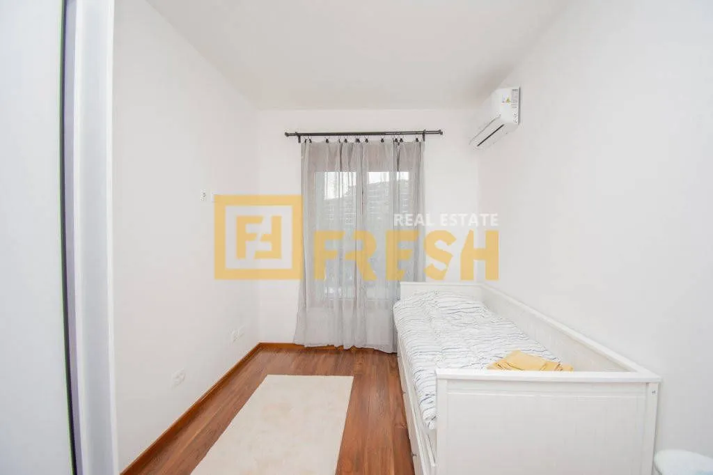 Rent, two bedroom apartment, 74m², Master Kvart, Podgorica