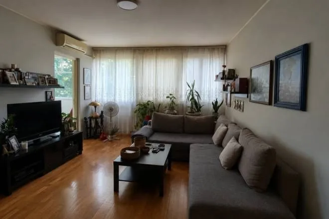 Sale, four bedroom apartment, 69m², Profesorska Kolonija, Palilula Sve Podlokacije