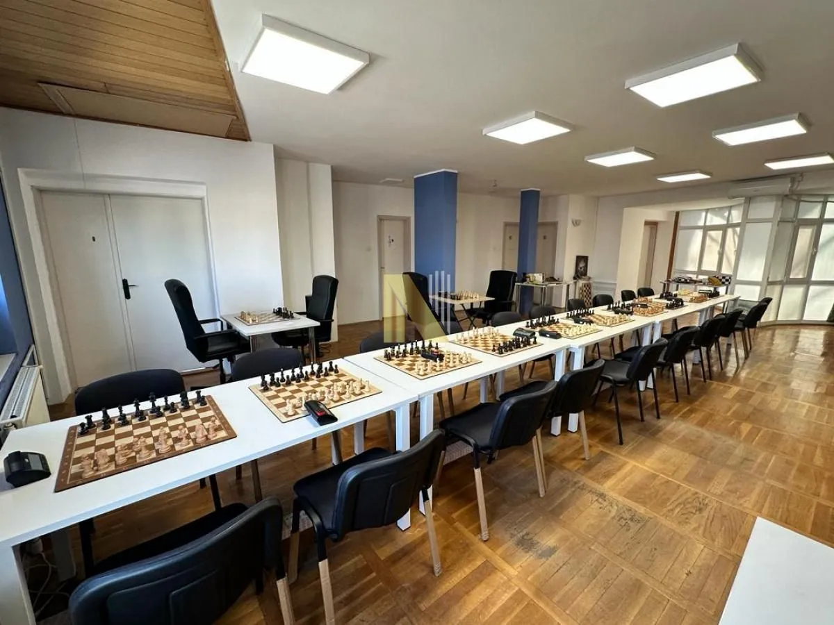 Rent, office space, 182m², Centar, Novi Sad