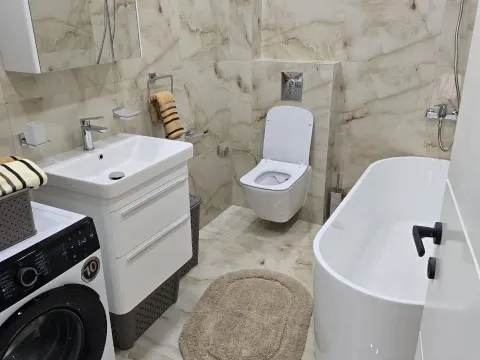 Izdavanje, dvosoban stan, 110m², Zagorič, Podgorica - image 12