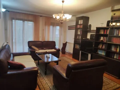 Izdavanje, kuća, 200m², Zagorič, Podgorica - image 2