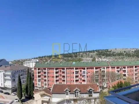 Izdavanje, trosoban stan, 146m², Podgorica, Crna Gora - image 2