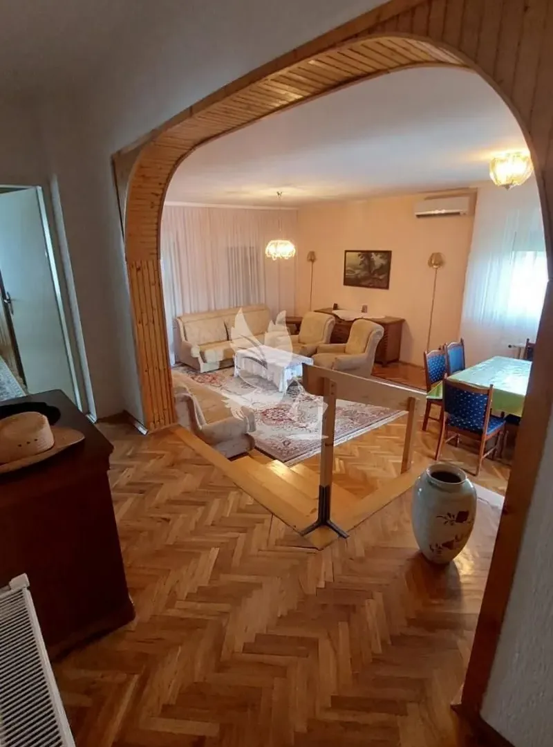 Sale, house, 237m², Koraćica, Mladenovac