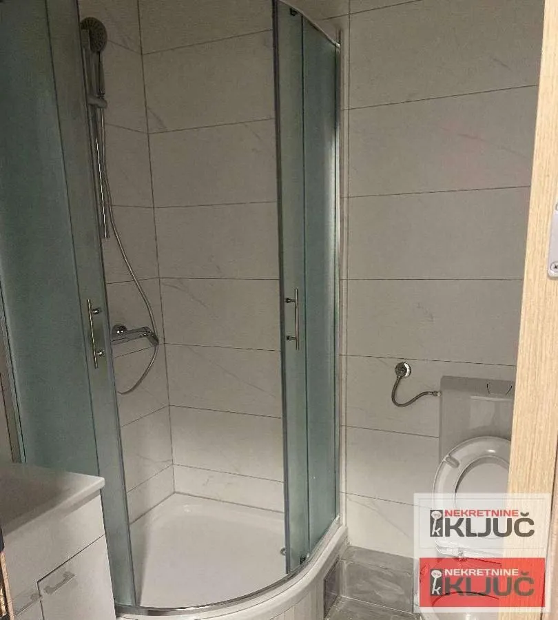 Prodaja, dvosoban stan, 44m², Grbavica, Novi Sad Sve Podlokacije