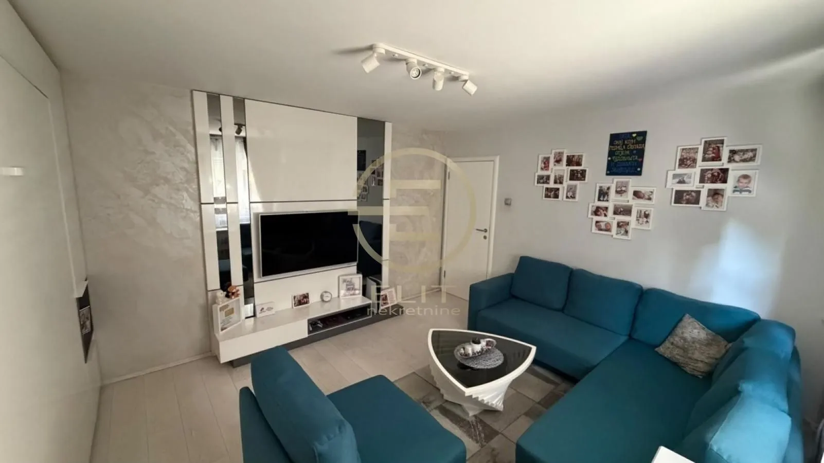 Prodaja, stan, 92m², Novi Sad Sve Podlokacije, Novi Sad