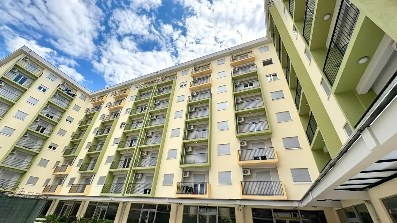 Prodaja, jednosoban stan, 40m², Pobrežje, Podgorica