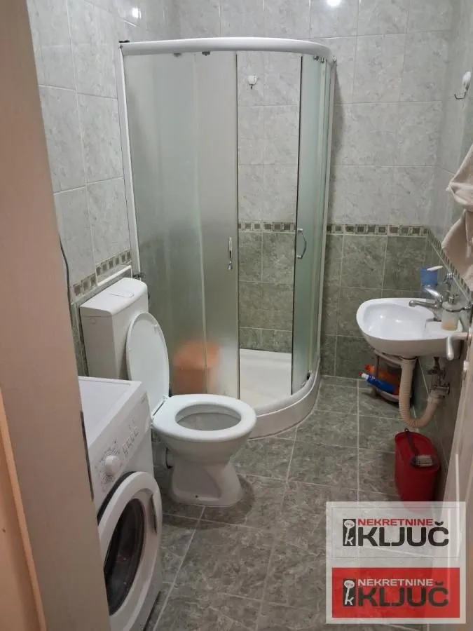 Izdavanje, jednosoban stan, 38m², Nova Detelinara, Novi Sad Sve Podlokacije