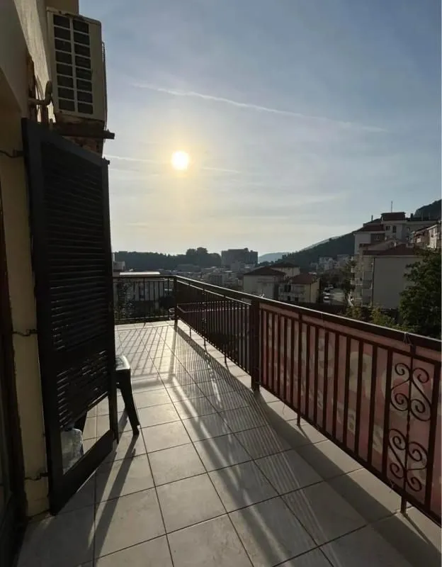 Sale, one bedroom apartment, 46m², Bečići, Budva