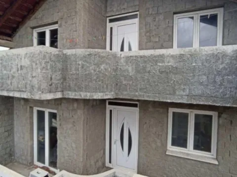 Rent, office space, 60m², 1 maj, Podgorica - image 2