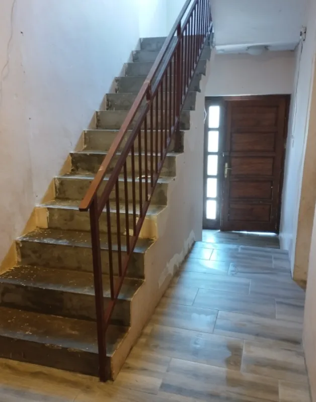 Prodaja, kuća, 220m², Šušanj, Bar