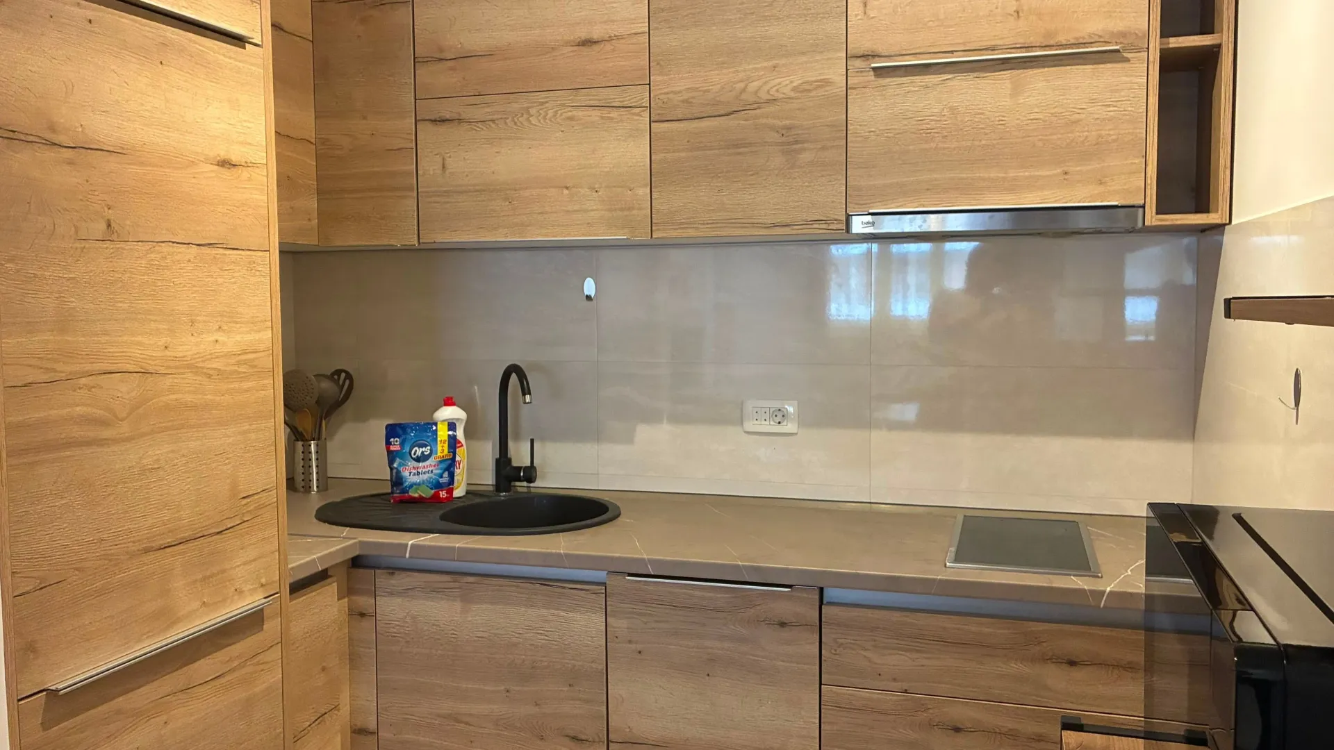 Prodaja, jednosoban stan, 46m², Central Point, Podgorica