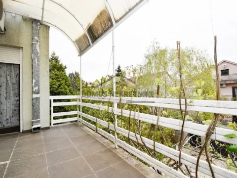 Izdavanje, kuća, 250m², Stari Aerodrom, Podgorica - image 11