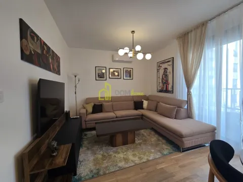 Izdavanje, dvosoban stan, 57m², Gorica C, Podgorica - image 1