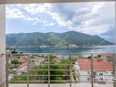 Prodaja, trosoban stan, 103m², Dobrota, Kotor - image 29