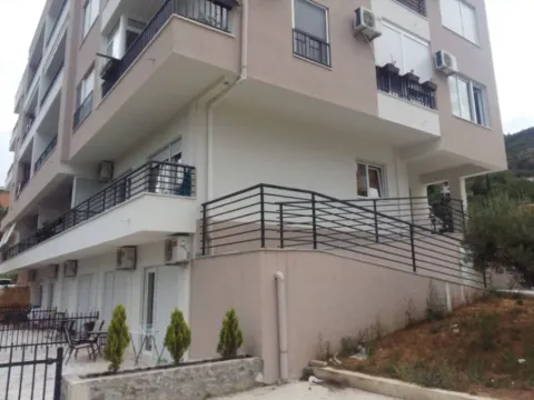 Izdavanje, jednosoban stan, 50m², Kalimanj, Tivat - image 3