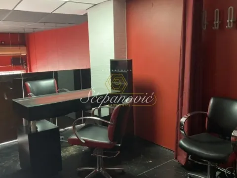 Izdavanje, poslovni prostor, 24m², Sajam, Novi Sad Sve Podlokacije - image 4