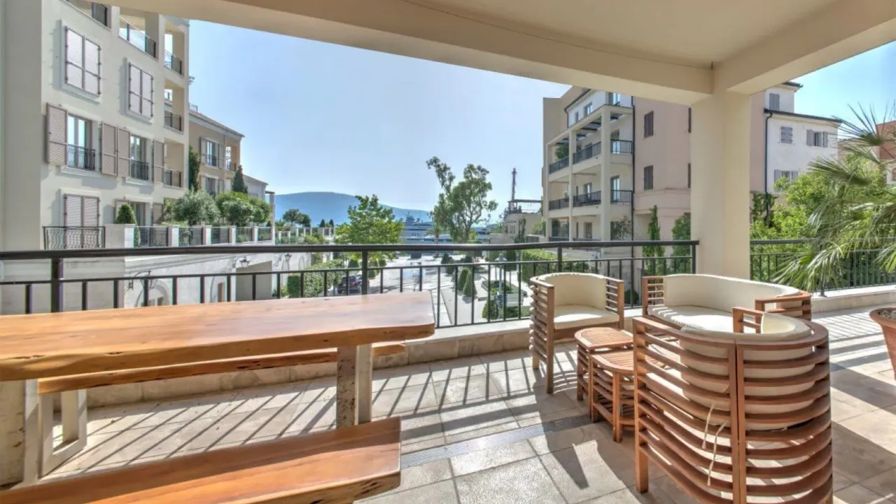 Prodaja, jednosoban stan, 90m², Porto Montenegro, Tivat