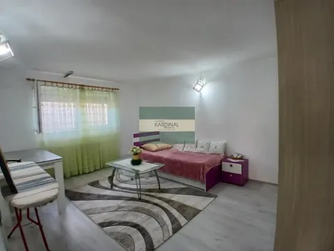 Prodaja, kuća, 226m², Tavrića obori, Jagodina - image 36