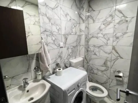 Izdavanje, dvosoban stan, 100m², Centar, Bar - image 3