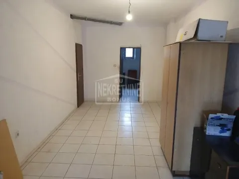 Sale, house, 563m², Kelebija, Subotica - image 9