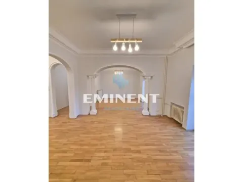 Izdavanje, kuća, 360m², Autokomanda, Voždovac Sve Podlokacije - image 4