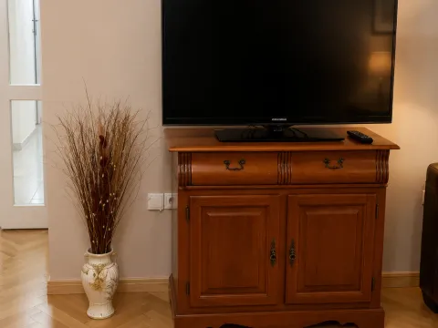 Rent, two bedroom apartment, 78m², Blok 9, Podgorica - image 4