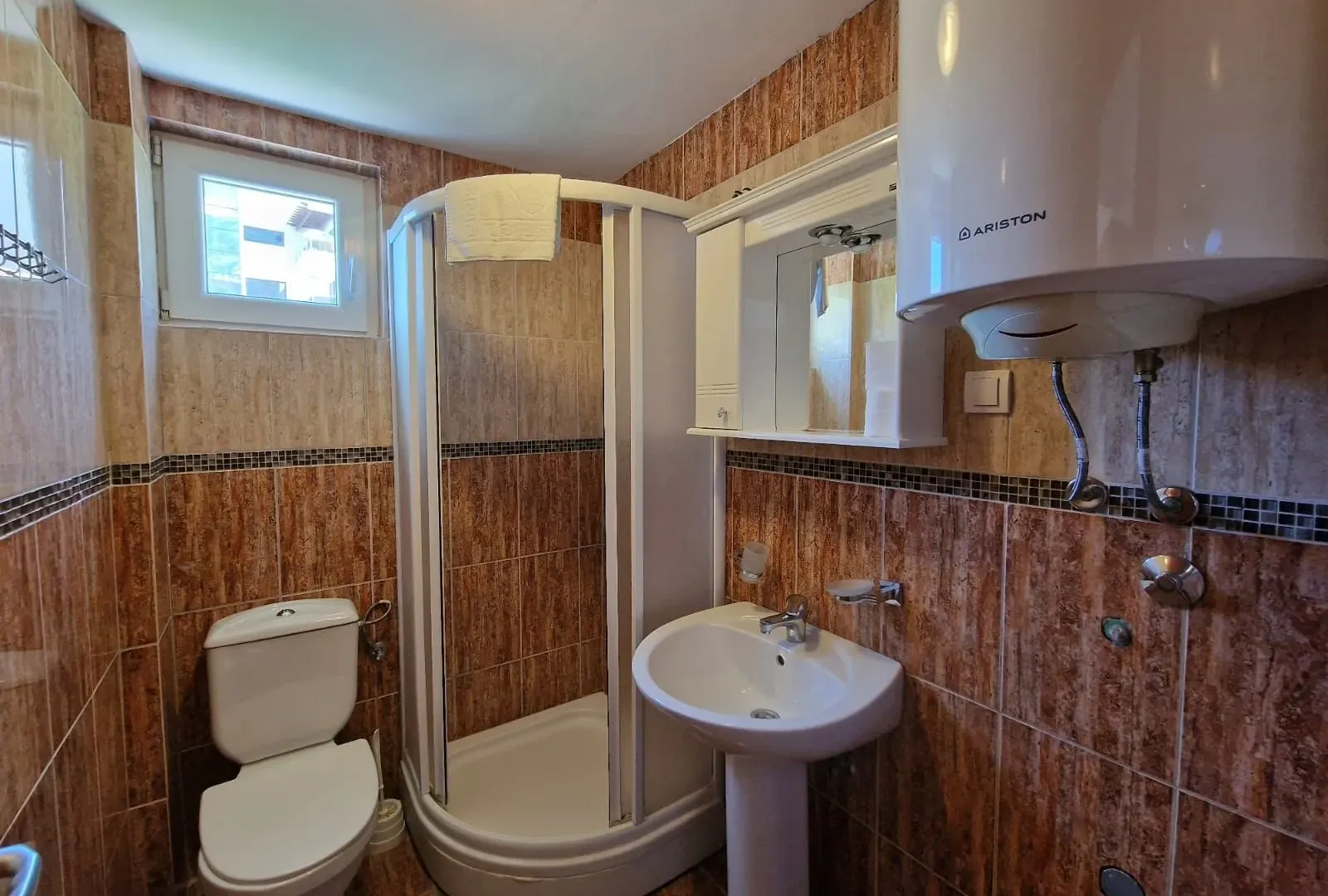 Sale, house, 1000m², Bečići, Budva