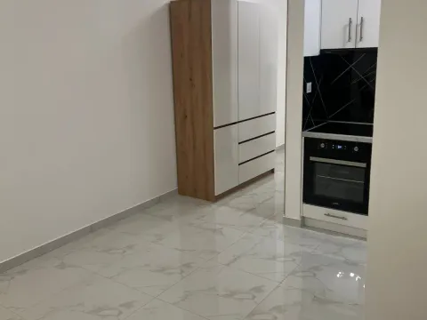 Rent, two bedroom apartment, 76m², Central Point, Podgorica - image 6