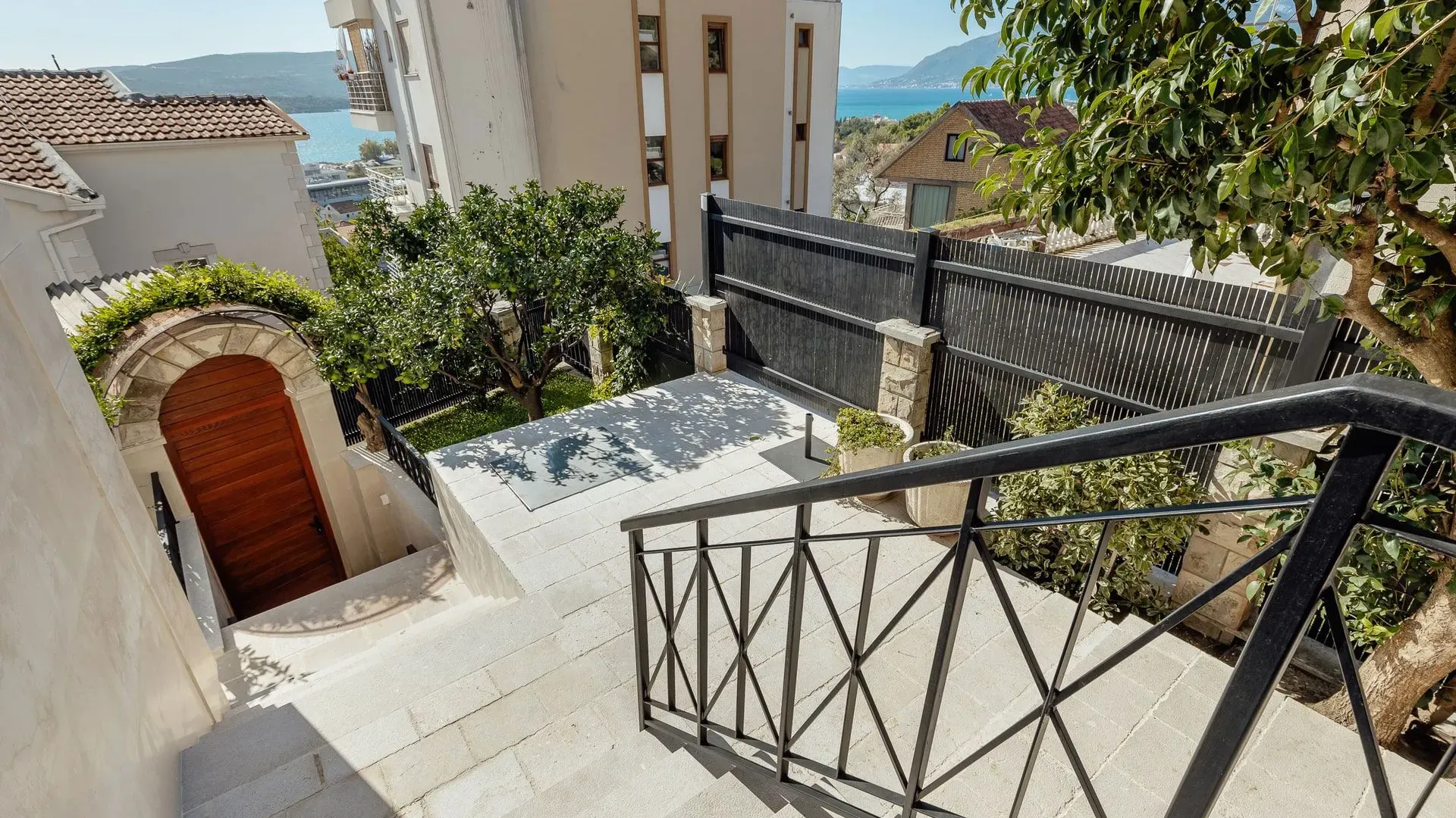 Prodaja, kuća, 240m², Kava, Tivat