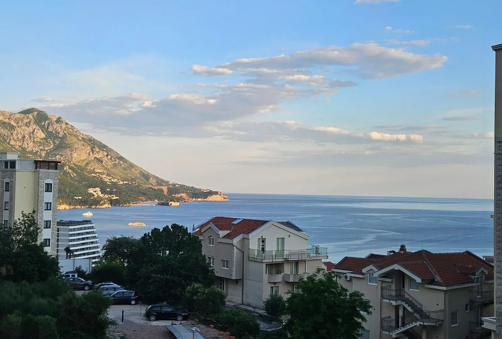 Prodaja, dvosoban stan, 68m², Bečići, Budva