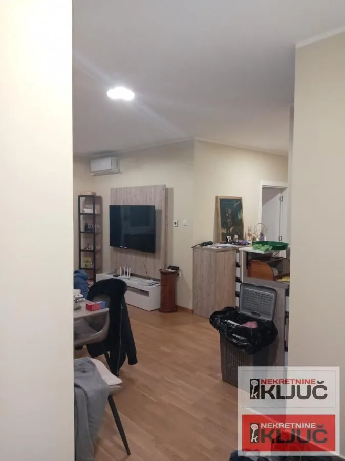 Prodaja, dvosoban stan, 58m², Rotkvarija, Novi Sad Sve Podlokacije