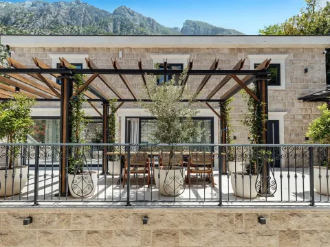 Sale, house, 819m², Ljuta, Kotor - image 38