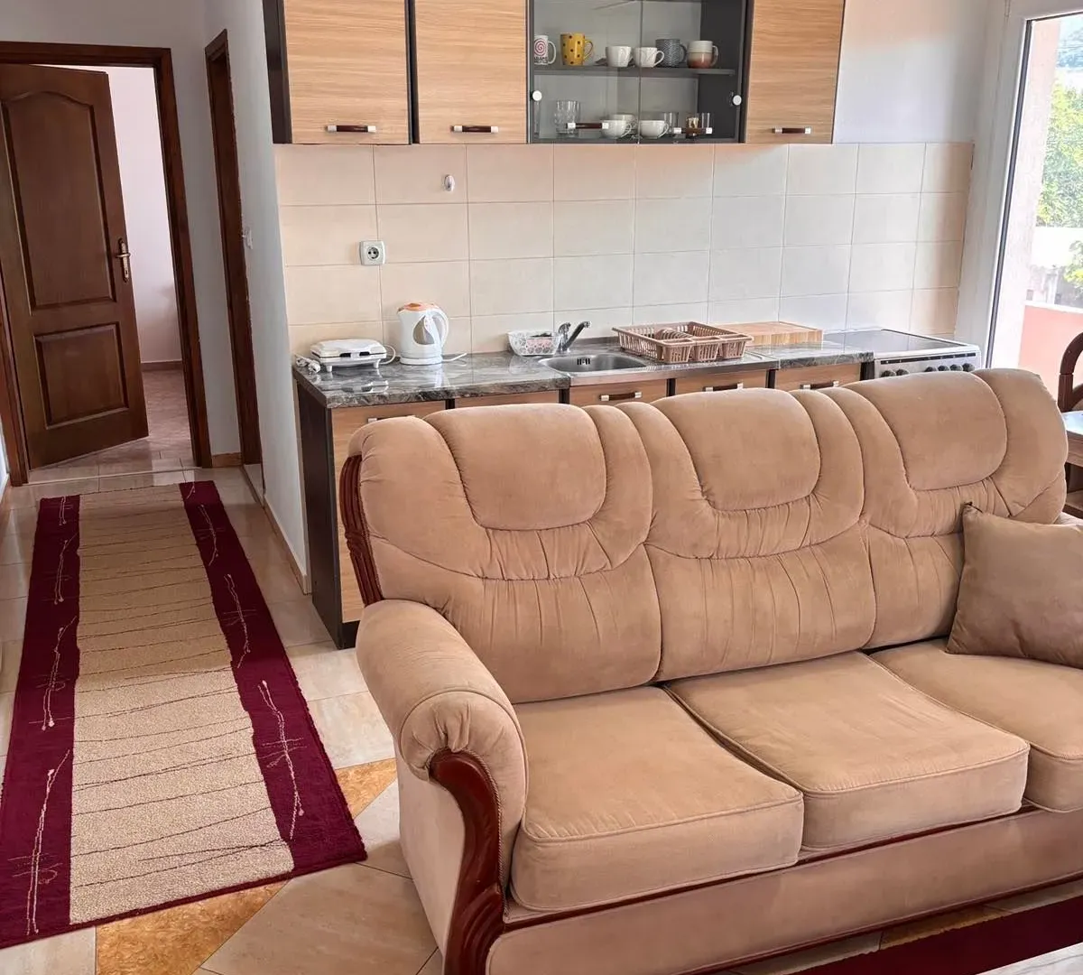 Rent, one bedroom apartment, 55m², Centar, Bar