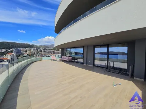 Sale, three bedroom apartment, 105m², Rafailovići, Budva - image 8