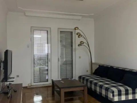 Sale, house, 470m², Stari Aerodrom, Podgorica - image 11