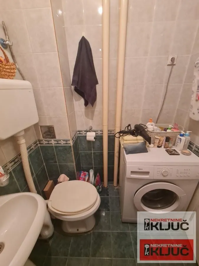 Izdavanje, dvosoban stan, 52m², Sajmište, Novi Sad