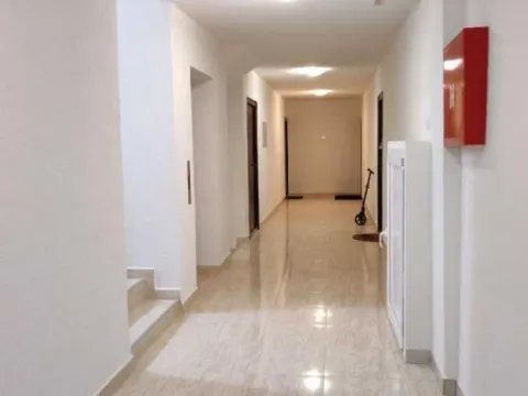 Sale, one bedroom apartment, 49m², Petrovac, Budva - image 10