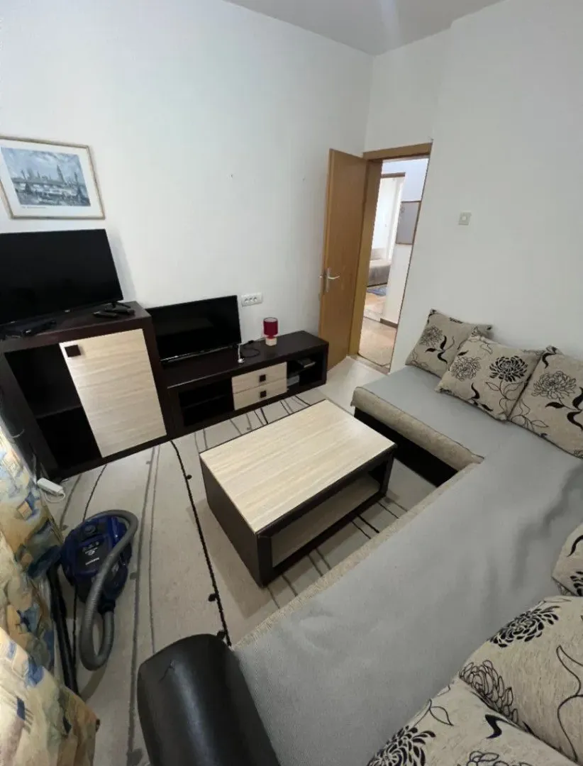 Sale, two bedroom apartment, 60m², Sutomore, Bar