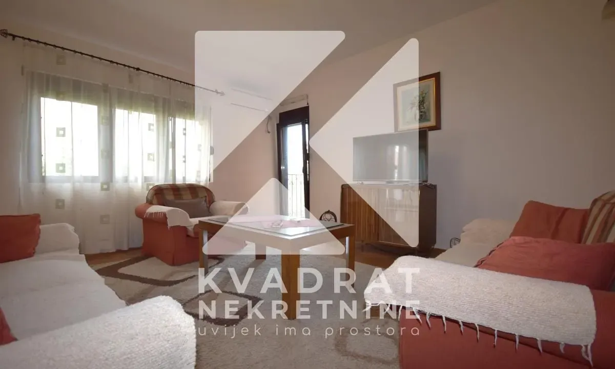 Izdavanje, dvosoban stan, 80m², Stari Aerodrom, Podgorica