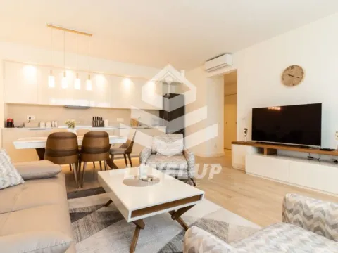 Izdavanje, trosoban stan, 90m², Beograd Na Vodi, Beograd - image 4