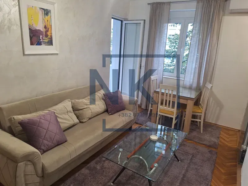 Izdavanje, jednosoban stan, 38m², Centar, Podgorica