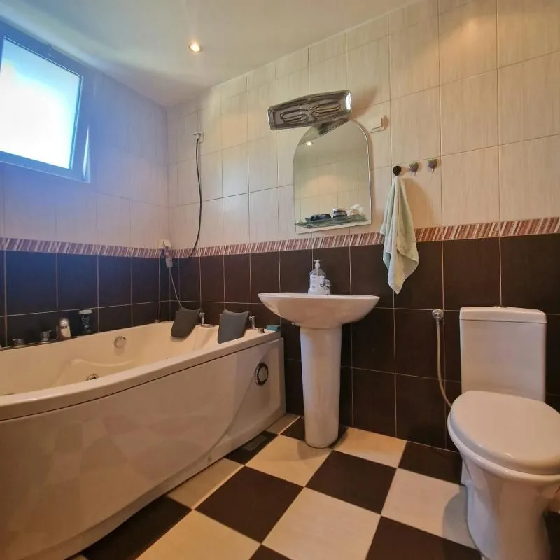Sale, two bedroom apartment, 70m², Petrovac, Budva
