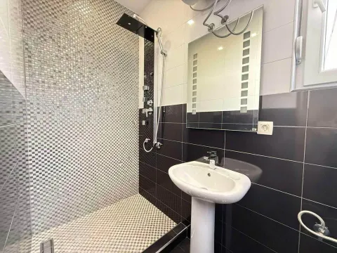 Izdavanje, ugostiteljski objekat, 110m², Golubovci, Podgorica - image 8