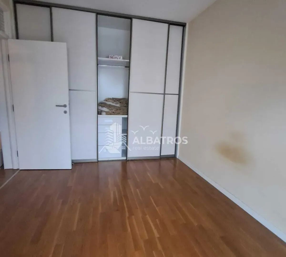 Rent, two bedroom apartment, 75m², Centar, Bar