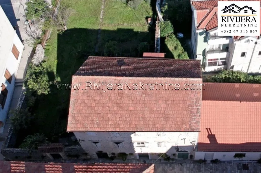 Sale, house, 350m², Risan, Kotor