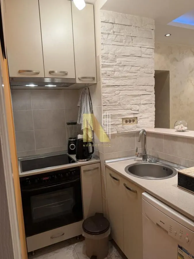 Prodaja, dvosoban stan, 47m², Detelinara, Novi Sad Sve Podlokacije