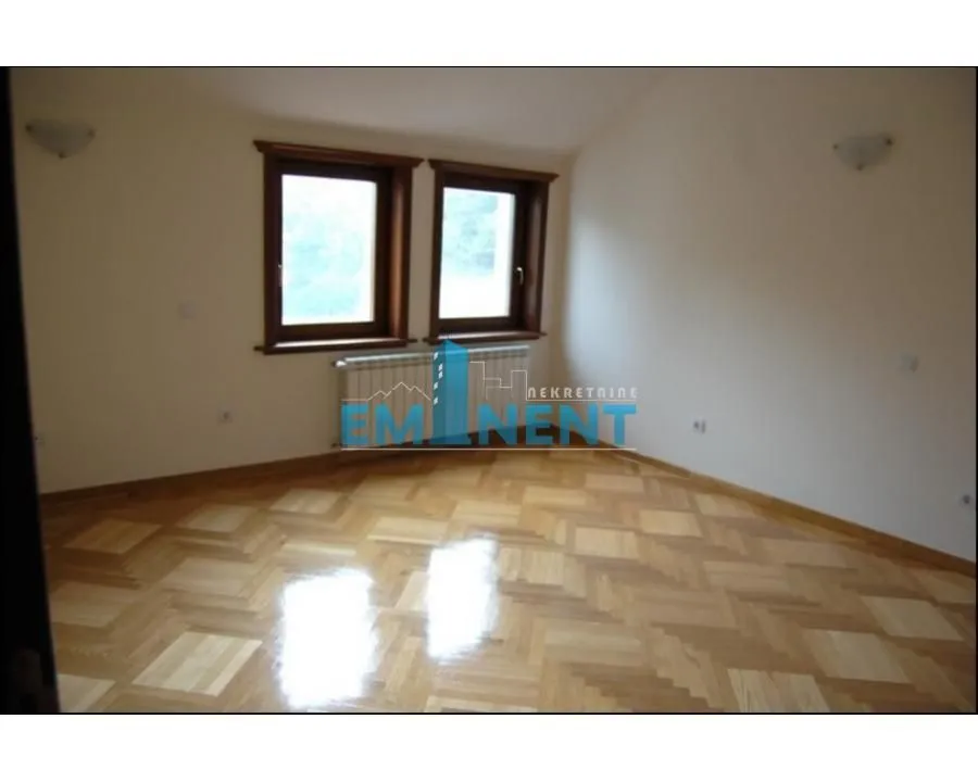 Rent, apartment, 300m², Savski Venac, Beograd
