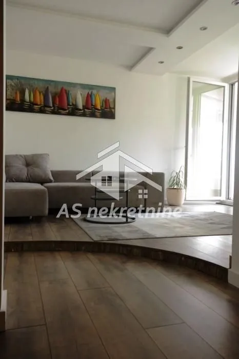Izdavanje, dvosoban stan, 60m², Voždovačka Crkva, Voždovac Sve Podlokacije